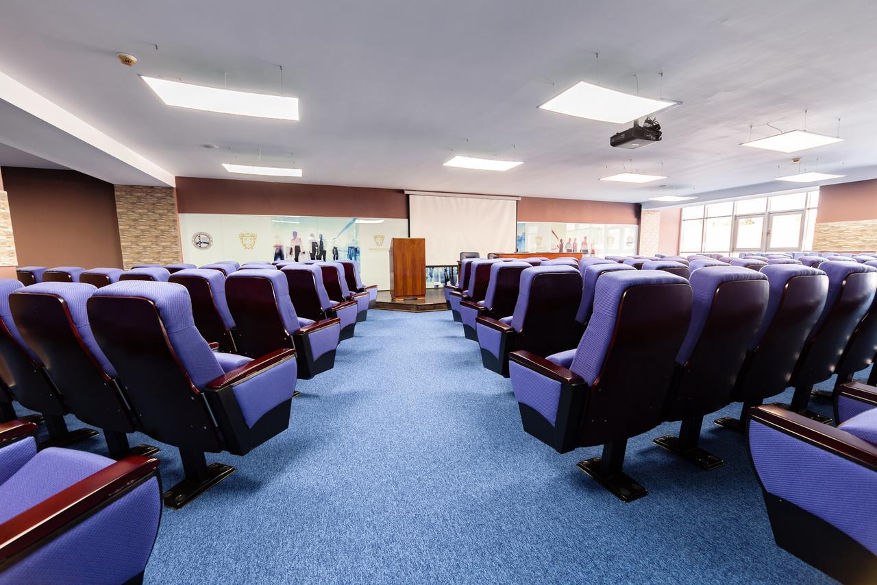 Premium Wellness Institute Hotel Boekarest Buitenkant foto